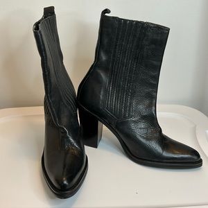 Zodiac leather chunky heel boots 9.5